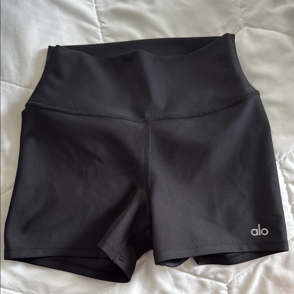 ALO Yoga Women's Black High-Waist Shorts